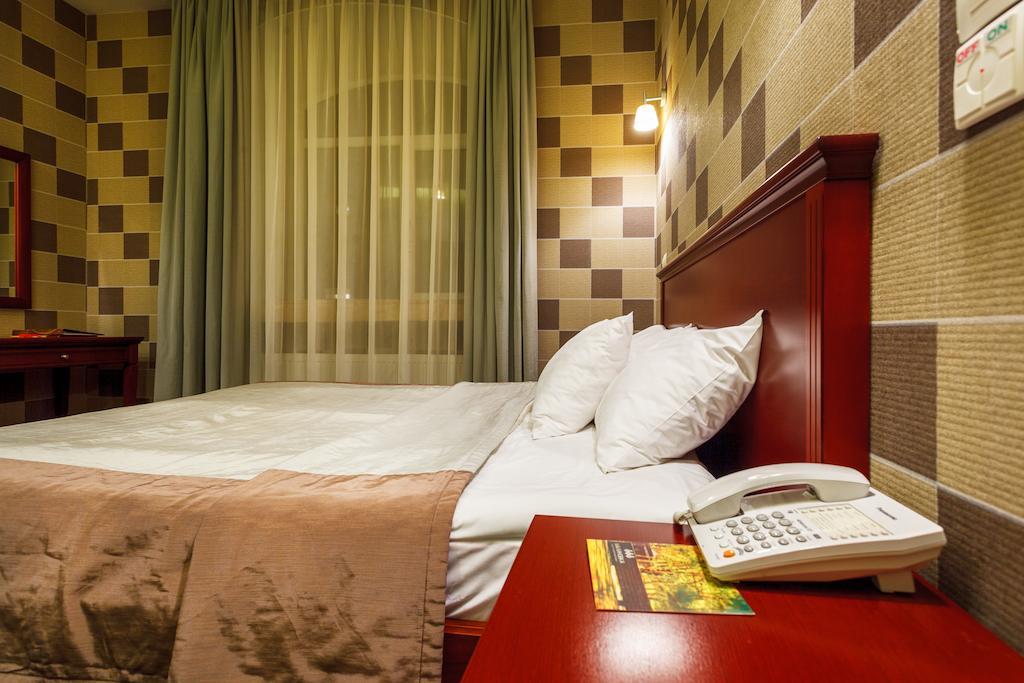 Victoria Hotel Charkov Pokoj fotografie