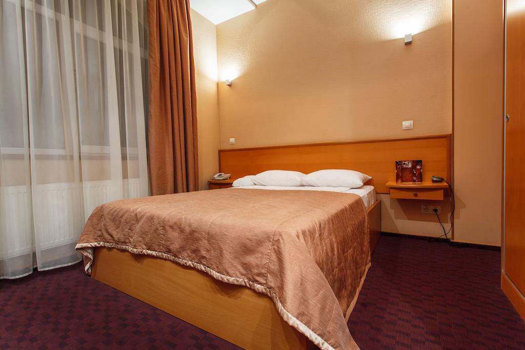 Victoria Hotel Charkov Pokoj fotografie