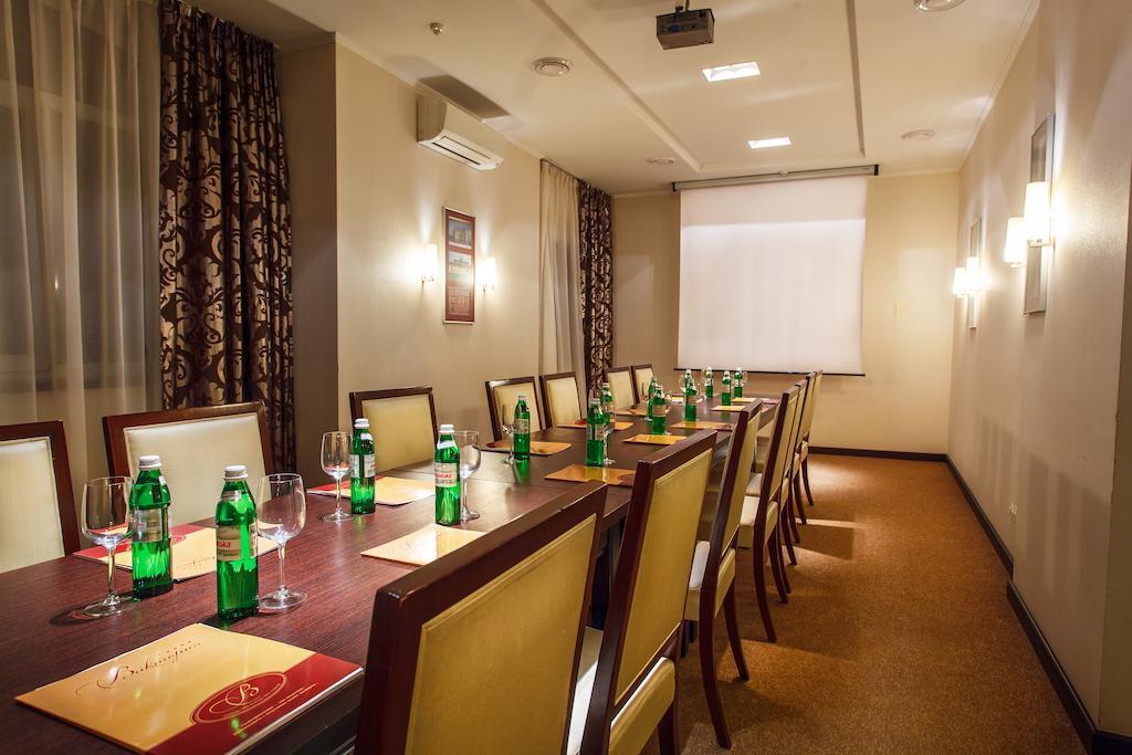 Victoria Hotel Charkov Exteriér fotografie
