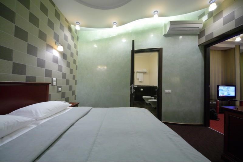 Victoria Hotel Charkov Pokoj fotografie
